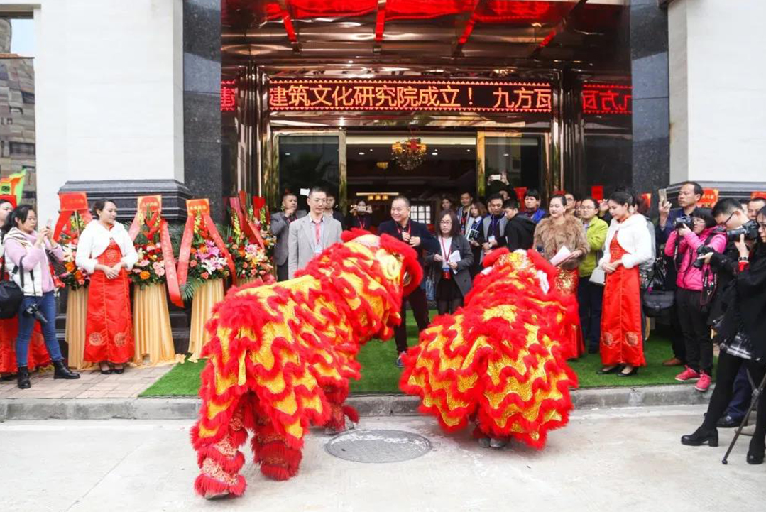 首尾不懈，，，，，，愿新岁一起生花